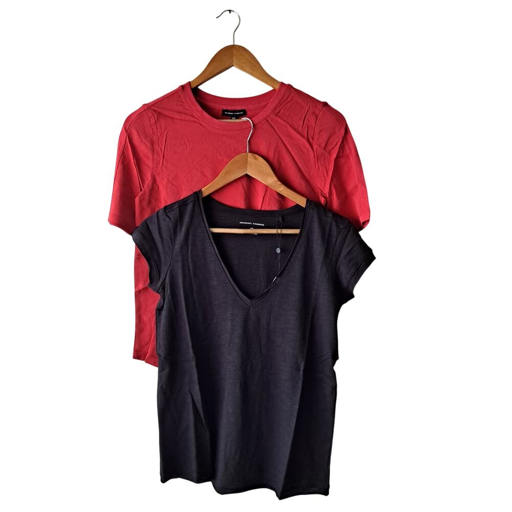 NWT Set 2 Universal Standard Short Sleeve T-Shirts Red Black Women's 4XS | US 0